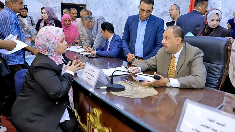 محافظ سوهاج خلال