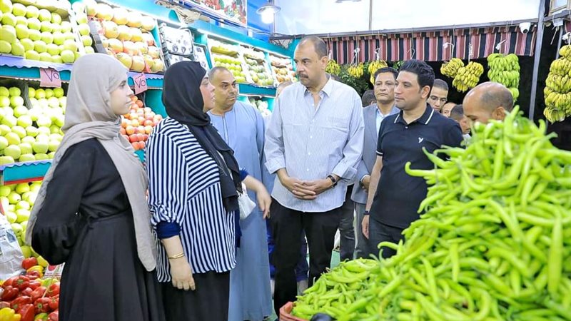 محافظ سوهاج خلال