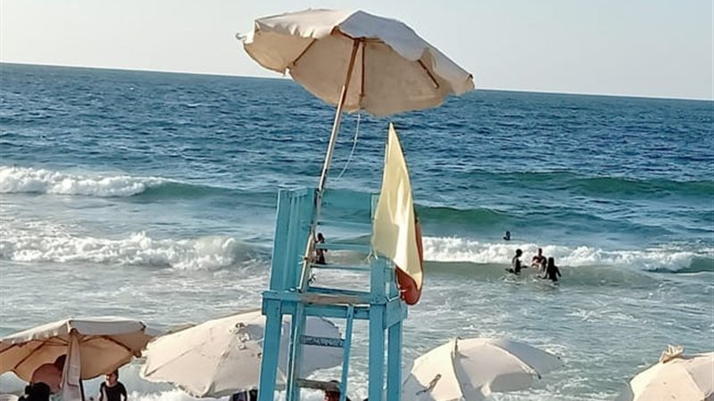 رفع الرايات الصفراء