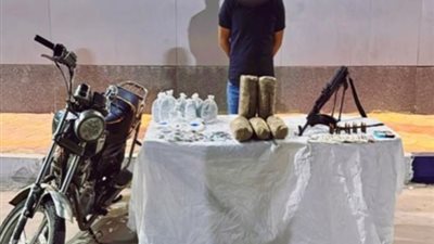 تفاصيل ضبط مروجي مخدرات بـ5 محافظات