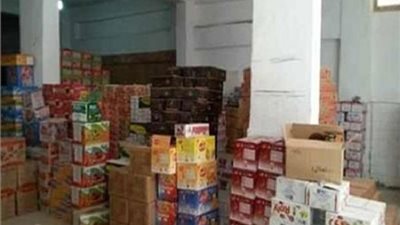 ضبط أكثر من 4 آلاف عبوة بسكويت داخل مخزن غير مرخص بالأقصر