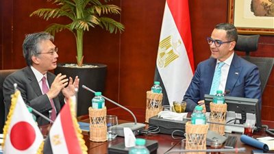 وزير الاستثمار والتجارة الخارجية يلتقي السفير الياباني وممثلي شركة يازاكي لاستعراض تطورات إنشاء مصنع إنتاج الضفائر الكهربائية بالفيوم