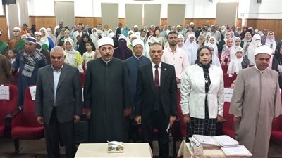 منطقة سوهاج الأزهرية تكرم أوائل الطلاب وحفظة القرآن الكريم