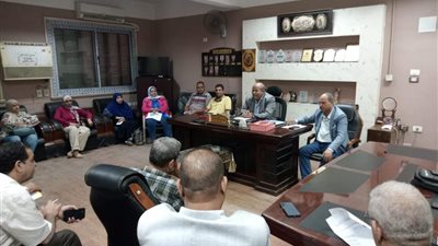 اجتماع موسع لمديرى الإدارات الديوانية وموجهى عموم المواد الدراسية بتعليم بسوهاج