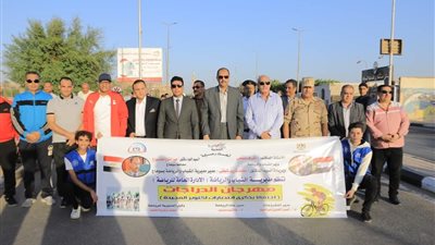 محافظ سوهاج يشهد مهرجان الشباب والرياضة للدراجات والمشي