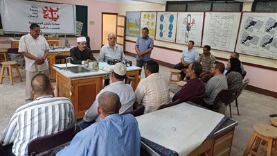 رئيس منطقة سوهاج الأزهرية يتفقد البرامج التدريبية للوعاظ