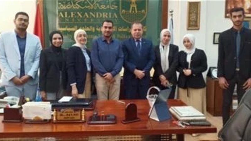 فريق بحثي بجامعة