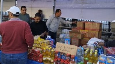 افتتاح سوق اليوم الواحد بمنطقة المنشية في الإسكندرية بأسعار مخفضة