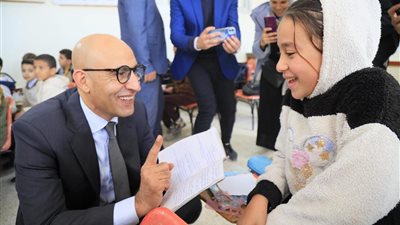 وزير التربية والتعليم يجري جولة تفقدية مفاجئة بمدرستين بالغربية لمتابعة انتظام العملية التعليمية
