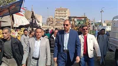 محافظ سوهاج يتابع مستوى الخدمات المقدمة للمواطنين بمدينة ساقلتة والصوامعة شرق