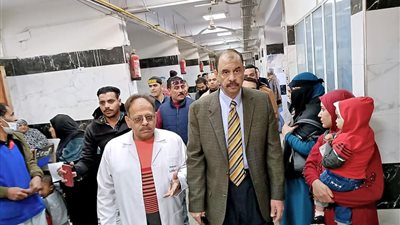 محافظ سوهاج يتفقد مدينة العرائس والمستشفى العام ويوجه بتحسين الخدمات