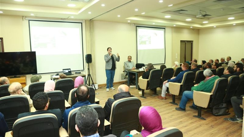 ندوة علمية بنقابة