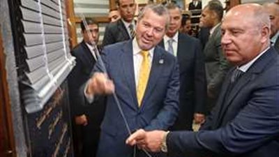 وزير النقل يفتتح مكتب المنظمة البحرية الدولية بميناء الإسكندرية