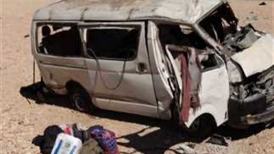 إصابة 8 أشخاص فى انقلاب سيارة ميكروباص على طريق مطروح - الإسكندرية 