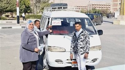 محافظ سوهاج: تشغيل 3 خطوط سرفيس داخلية بحي الكوثر لخدمة المواطنين