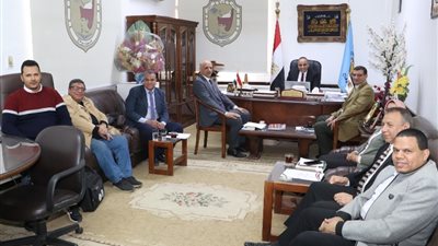 بمشاركة 500 طالب وطالبة.. جامعة سوهاج تنظم دورة تدريبية عن محو الأمية وتعليم الكبار