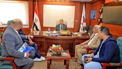 محافظ سوهاج يدشن قافلة لتركيب أجهزة تعويضية وأطراف صناعية بالمجان