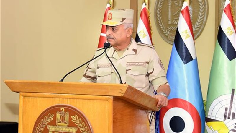 وزير الدفاع والإنتاج