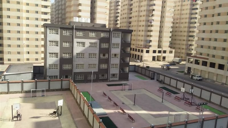 جانب من المدارس الجديدة