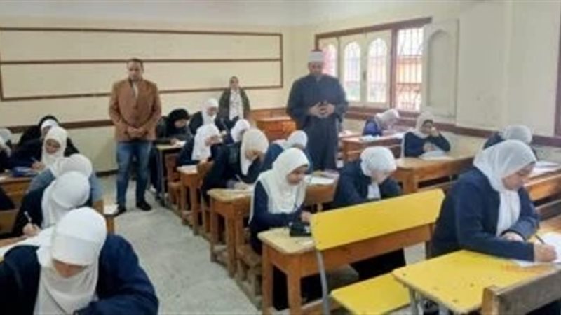 امتحانات النقل بمعاهد