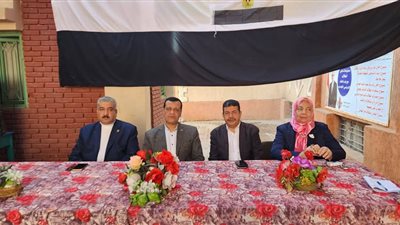 وكيل تعليم سوهاج يشهد الاحتفال بيوم الشهيد بمدرسة هدى شعراوي الإعدادية بنات