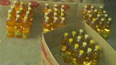 التحفظ علي 2300 لتر زيت طعام مجهول المصدر داخل احد مصانع بشبرا الخيمة