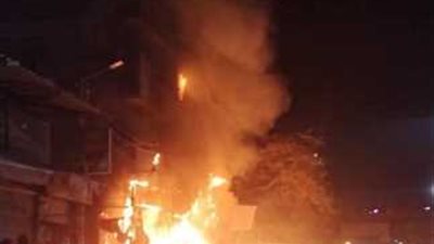 القبض على مهتز نفسيًا أشعل النيران في تريلا محملة بزجاجات مياه بقنا