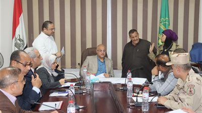 محافظ القليوبية يوفر 10 فرص عمل خلال لقاء المواطنين منهم 5 من ذوى الهمم