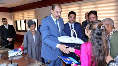 محافظ سوهاج يفتتح فعاليات الحوار المجتمعي لمناقشة الاستراتيجية الوطنية للأشخاص ذوي الإعاقة