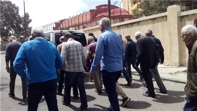 تشييع جثمان شقيق الفنان إيمان البحر درويش من مسقط رأسه بالإسكندرية