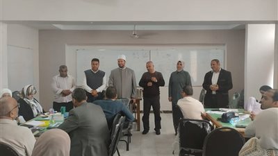 رئيس منطقة الإسكندرية الأزهرية يتابع برامج تدريب رفع كفاءة القيادات