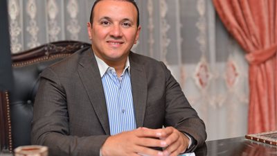 قيادي بالجبهة الوطنية: عمال مصر هم حجر الزواية في النهضة التي تشهدها البلاد