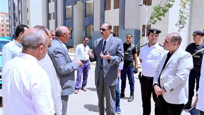 محافظ سوهاج يتفقد مدينة أخميم الجديدة ويؤكد دعم الدولة لمدن الجيل الرابع