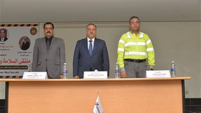 محافظ أسيوط يؤكد: بيئة العمل الآمنة ركيزة أساسية للتنمية المستدامة 