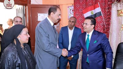 محافظ سوهاج يتفقد عدد من  اللجان الفرعية لمتابعة سير انتخابات مجلس الشيوخ