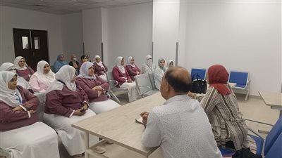 العمل بأسيوط: ندوة تثقيفية للتوعية بالسلامة والصحة المهنية بمستشفي منفلوط المركزي 