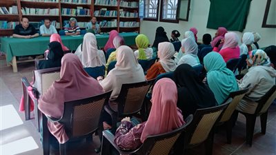 ندوة عمالية للتوعية في مجال عمل المرأة وتفعيل دورها بأسيوط 