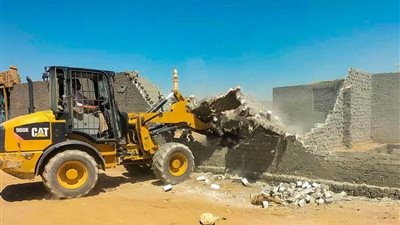 محافظ سوهاج: إزالة 1402 حالة تعدي على أملاك الدولة والأراضي الزراعية