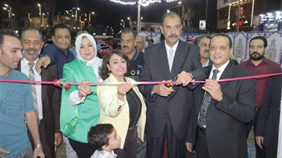 محافظ سوهاج يفتتح معرض 