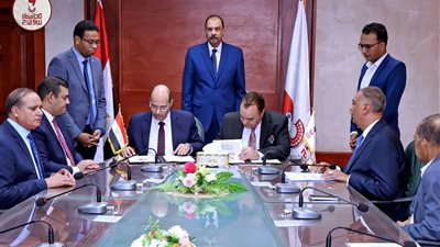 محافظ سوهاج يشهد توقيع بروتوكول التعاون مع البنك الأهلي