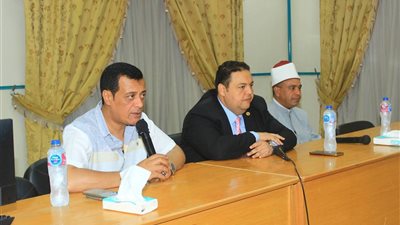 خطة شاملة لتعزيز الوعي الصحي بالمدارس والمعاهد الأزهرية بسوهاج