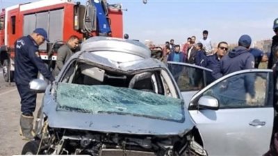 مصرع شخص وإصابة 9 أخرين في حادث تصادم سيارتين على صحراوي قنا