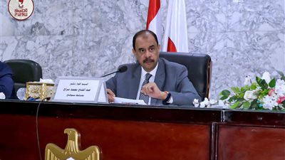 محافظ سوهاج يشدد على متابعة ملفات التصالح وإزالة التعديات والاستعدادات لانتخابات مجلس النواب