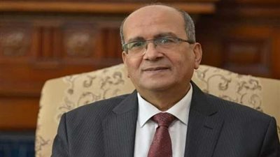 تعيين القذافي رئيسًا لمياه الشرب بالإسكندرية وقنديل للصرف الصحي