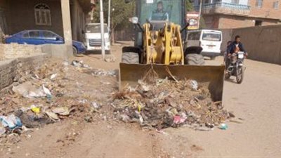 رفع 150 طن قمامة ومخلفات خلال حملات نظافة مكبرة بقرى مركز سوهاج