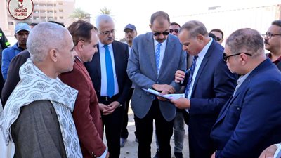 محافظ سوهاج: دراسة إعادة استغلال مصنع الطوب المتوقف بجرجا