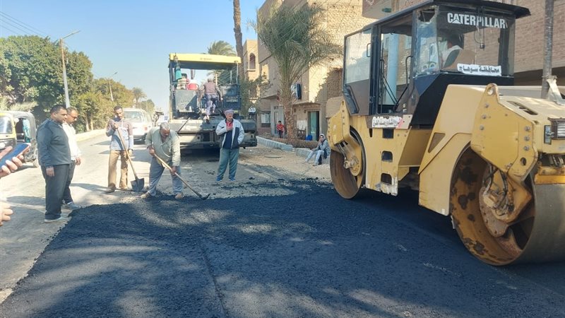 رصف طريق محمد صديق