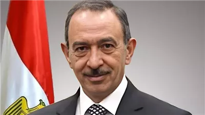 محافظ سوهاج يتفقد المركز التكنولوجي لخدمة المواطنين بالبلينا