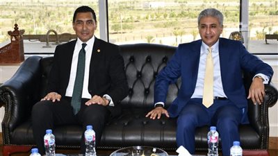 السياحة والشباب والرياضة تتفقان على خطة لتعزيز السياحة الرياضية