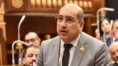 النائب إيهاب وهبة يطالب وزير الاتصالات بمحاسبة شركات المحمول بشأن شكاوى المواطنين بنفاد باقات الإنترنت مبكرًا